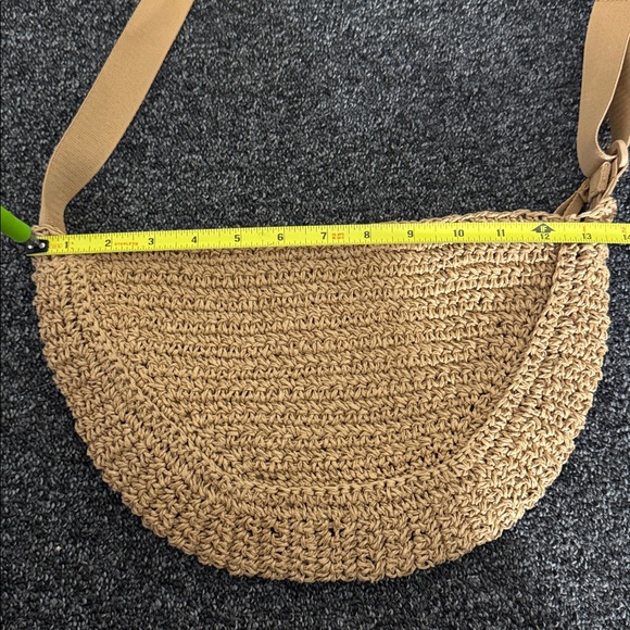 Uniqlo Rattan Crescent Bag - Excellent Condition - Picture 6 of 9